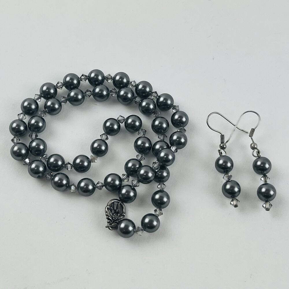 Vintage Jewelry Faux Black Pearl Necklace Matching Earrings Costume Toggle Clasp